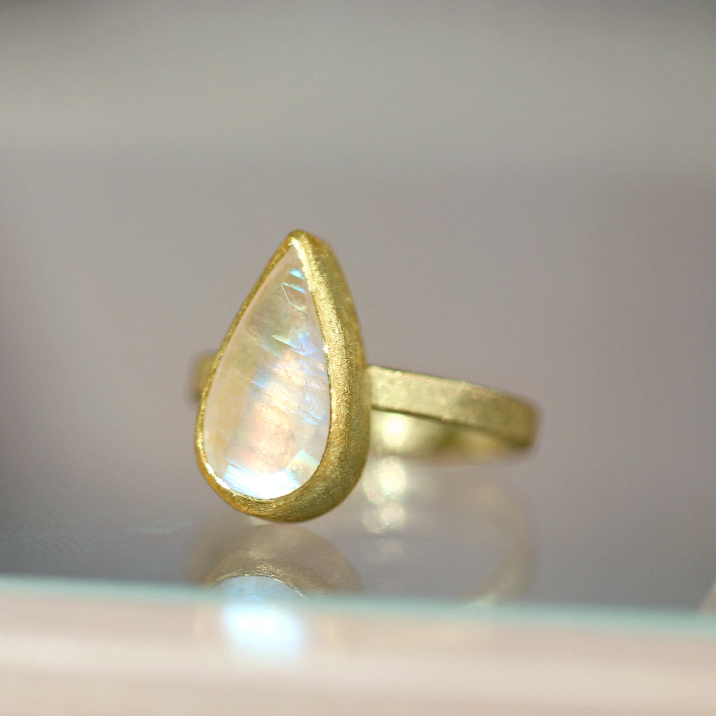 Petra Class Faceted Rainbow Moonstone Drop High Karat Yellow Gold Solitaire Ring Petra Class
