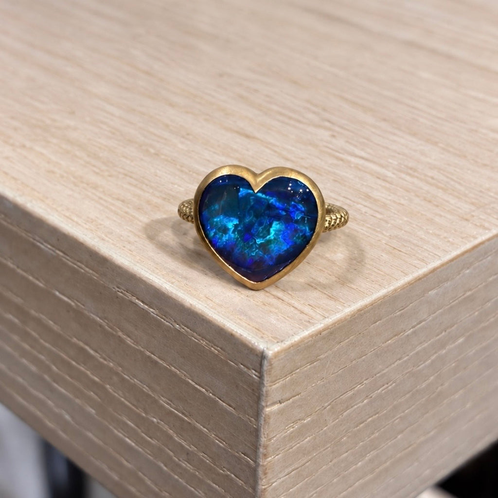 Talkative Black Opal Heart Cabochon Gold Ring
