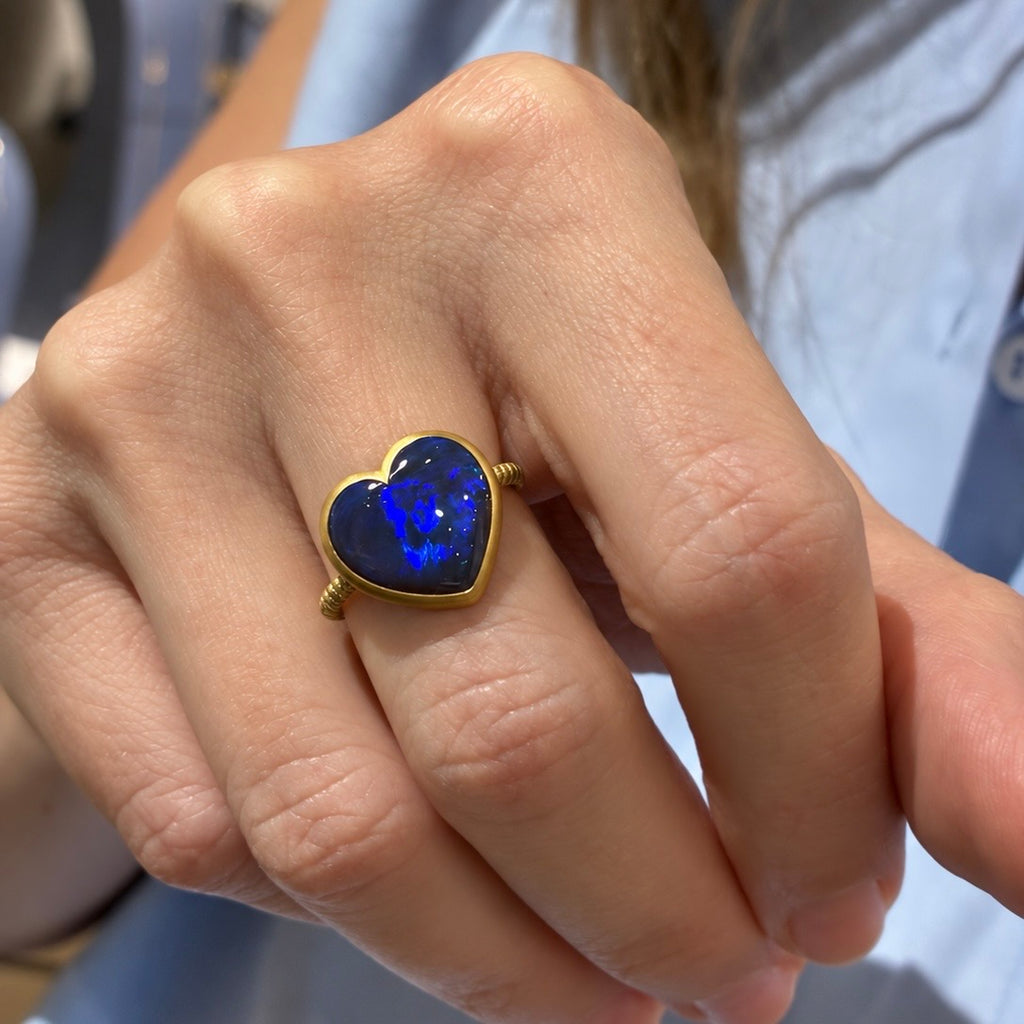 Talkative Black Opal Heart Cabochon Gold Ring