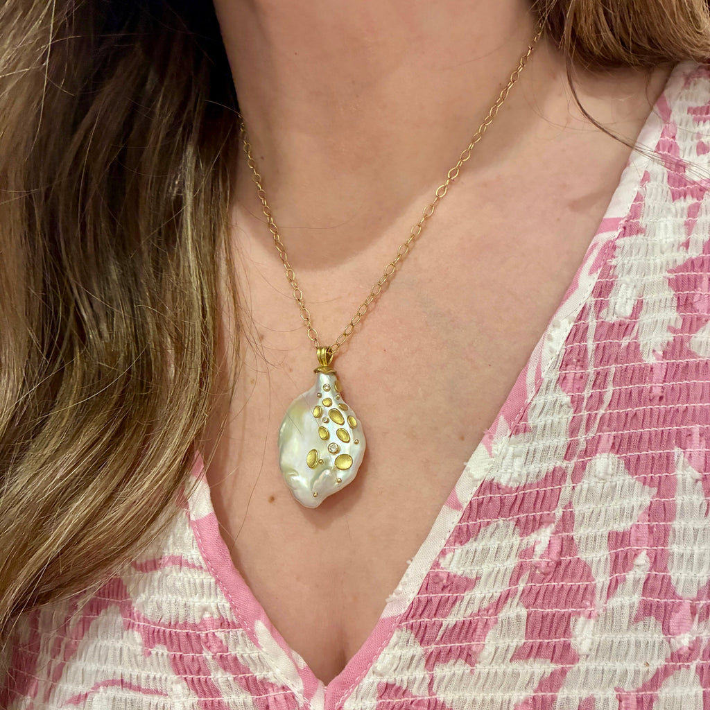 Barbara Heinrich One of a Kind Large Iridescent Pearl Diamond Gold Necklace