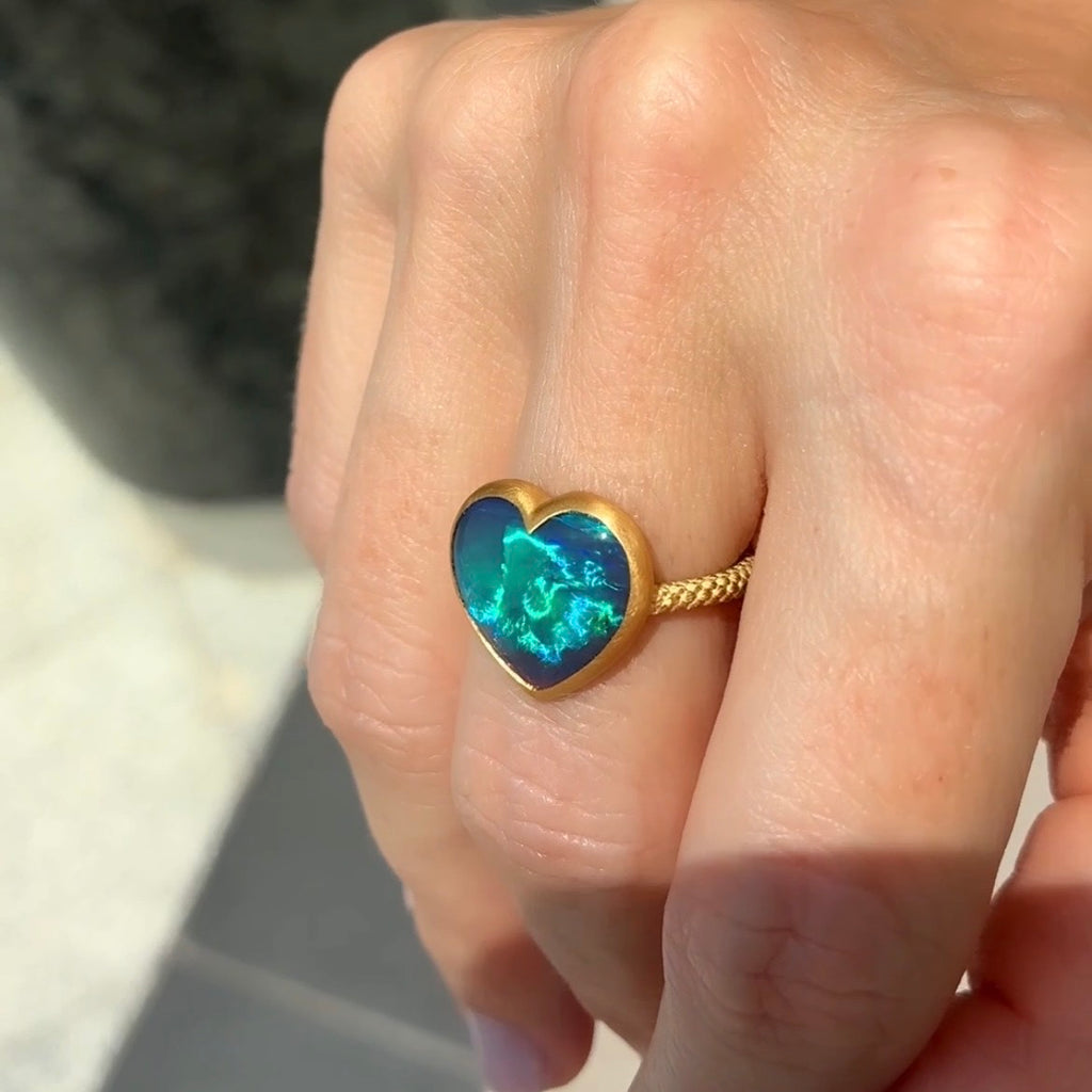 Talkative Black Opal Heart Cabochon Gold Ring