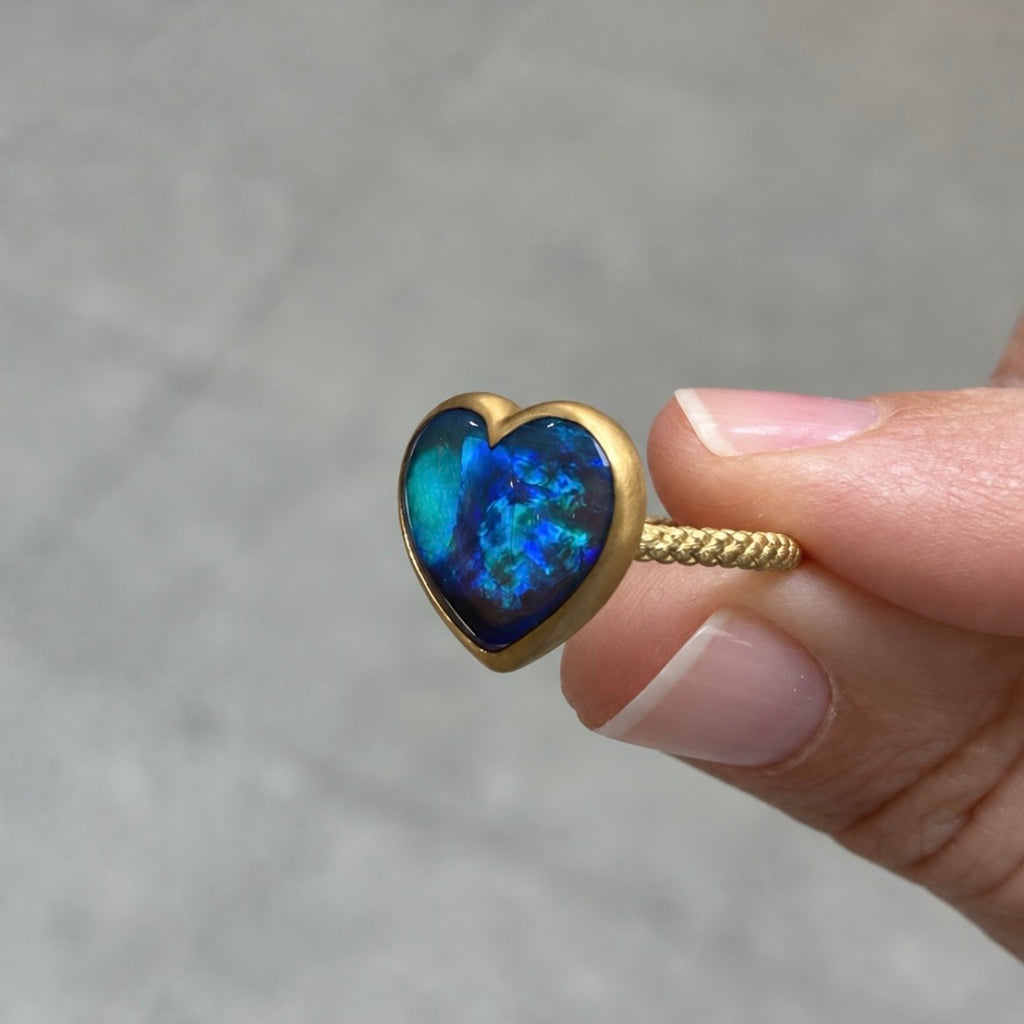 Talkative Black Opal Heart Cabochon Gold Ring