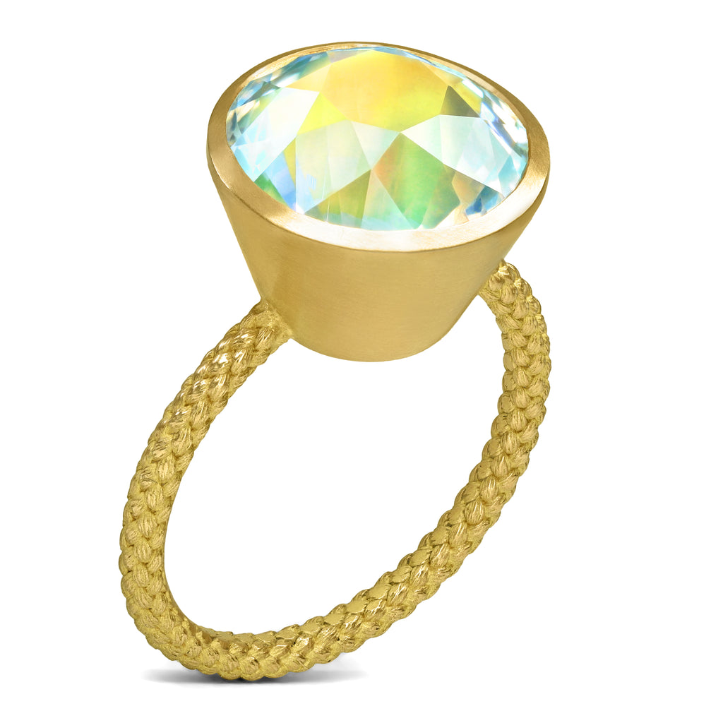 Talkative 7.41 carat Finest Diamond-Cut Rainbow Moonstone Solitaire Ring