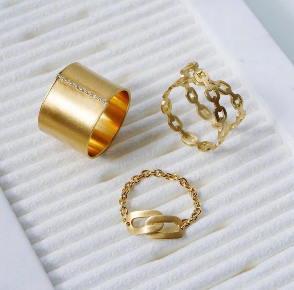 Talkative Double Chain Gold Shadow Ring