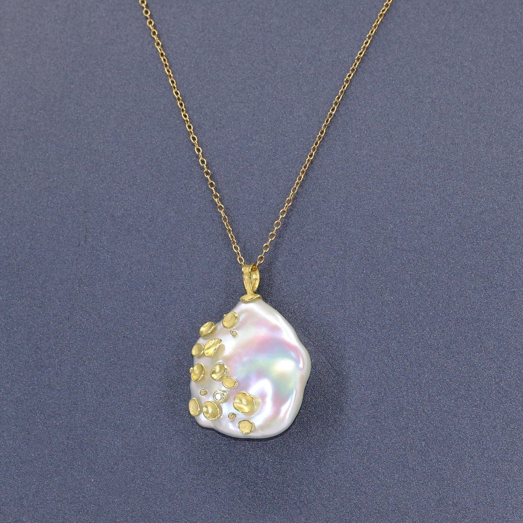 Barbara Heinrich One of a Kind Large Iridescent Pearl Diamond Gold Necklace Barbara Heinrich