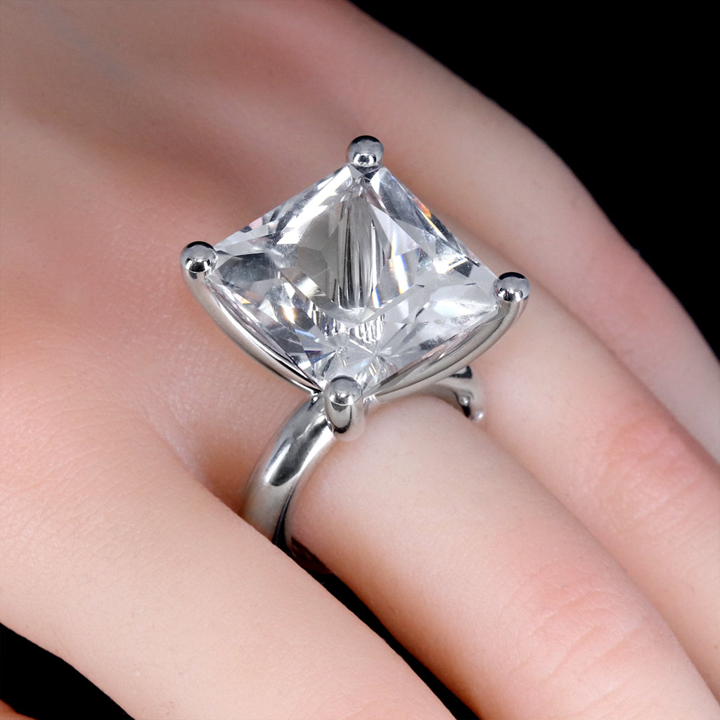 princess ring- wear it on your left ring finger to remind yourself not to  settle for anyone that doesn't treat you like a… | Fashion jewelry, Fashion  rings, Jewelry
