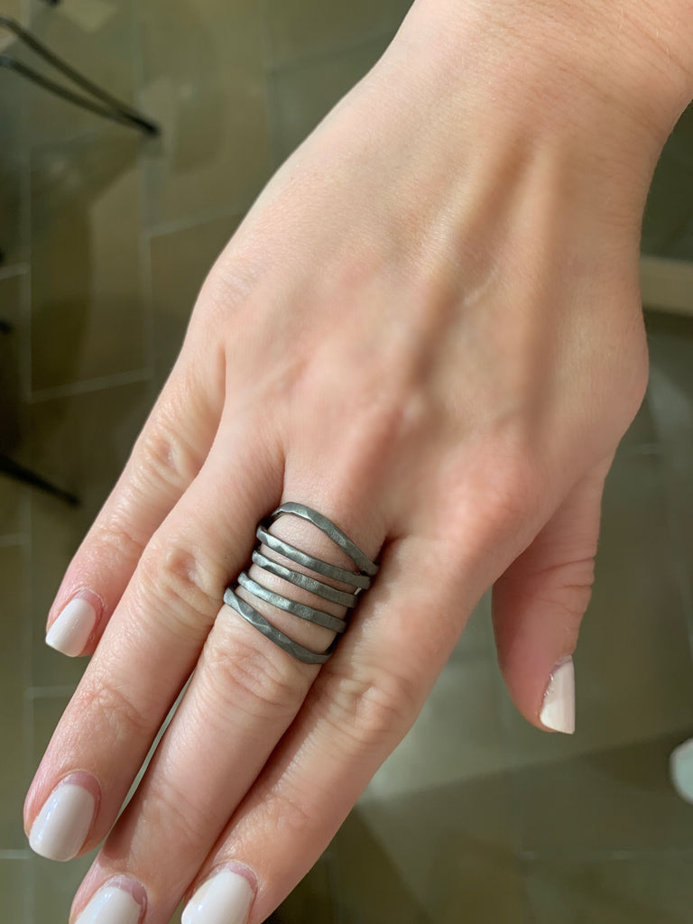 Wille Jewellery Rhodium Silver Five Wrap Ring